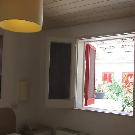 Fontane Bianche Hotel 3*